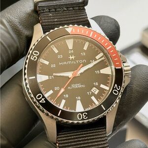 Hamilton Khaki Navy Scuba H823050 Automatic Black Dial Men’s 40mm Luxury Watch